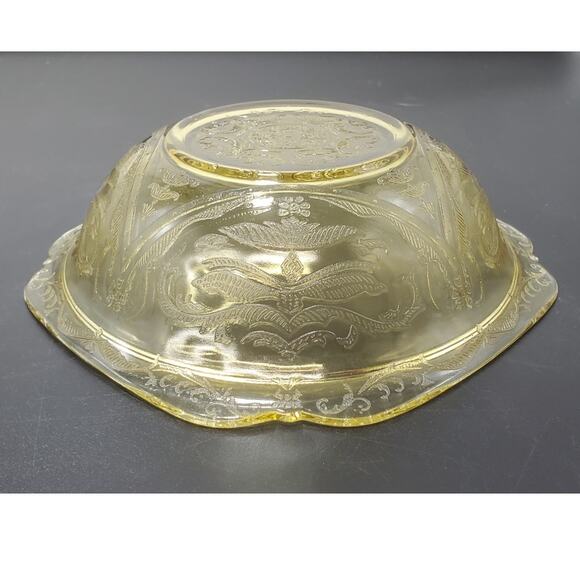 FEDERAL MADRID AMBER YELLOW DEPRESSION GLASS 8.25" Salad/Serving Bowl - Picture 6 of 7